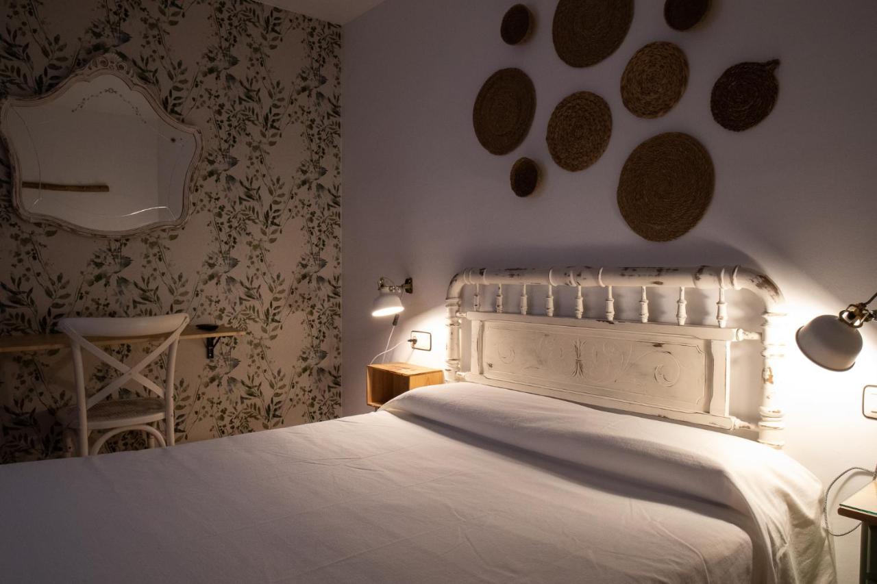 Hostal El Pozo Чулилья Экстерьер фото