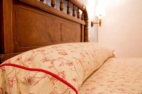 Hostal El Pozo Чулилья Экстерьер фото